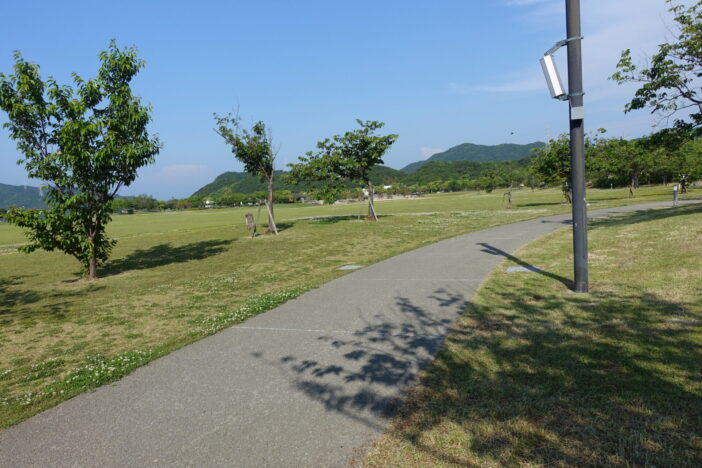 ウチノ海総合公園の散歩道