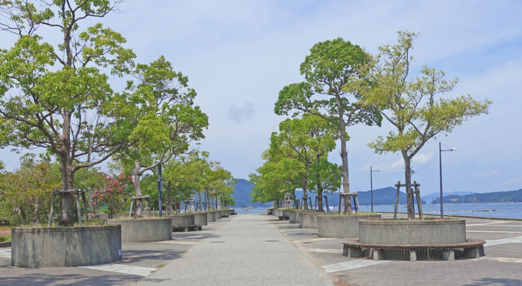 ウチノ海総合公園の海辺の写真