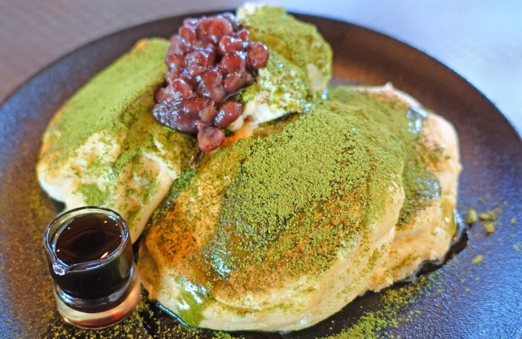 ローズカフェAKASAKOのパンケーキ